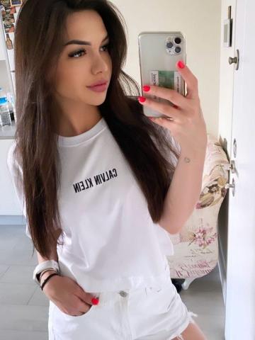 Одетта Студентка Компаньонка